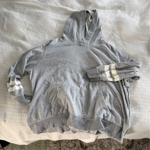 Old Navy Light Gray Fleece Hoodie